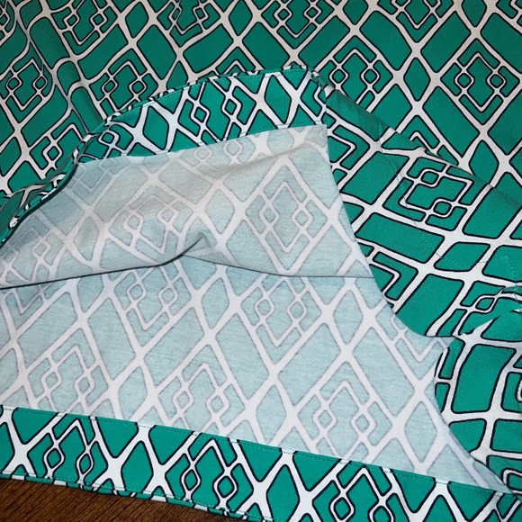 NWT Crown & Ivy Green & White Pattern Wide Long Sleeve Sheath Dress Size 1X - Picture 9 of 15